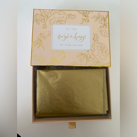 NWT Twigs & Honey Blossom & Silk Dangling Earrings, Bridal, (Style No. 2306) - Picture 9 of 10